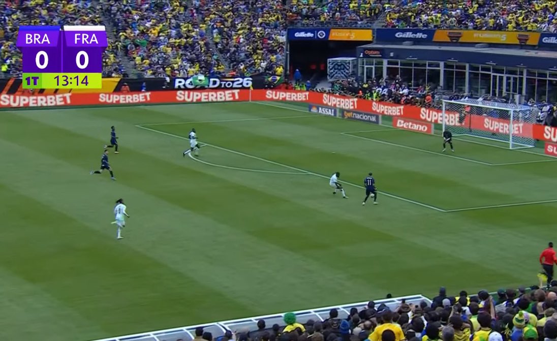 PES MIL GRAU tweet media