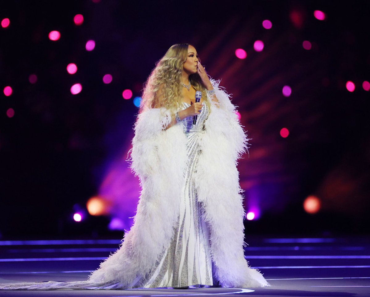 Mimi1970Elusive's tweet image. #BUY NOTHING IS IMPOSSIBLE EP and each version separately, let’s get Mariah Carey into iTunes and Amazon on her anniversary!!!

#HereForItAll #TheEraOfMi