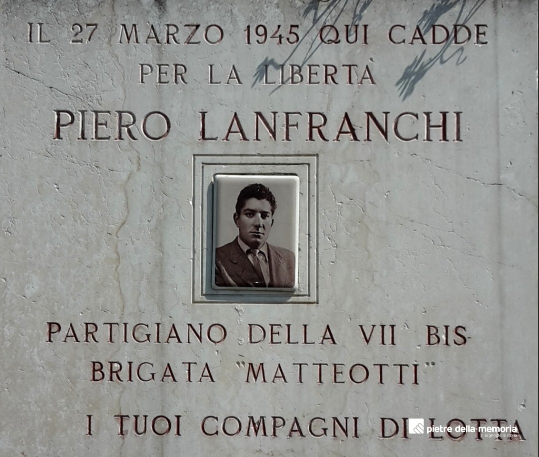 Ricordiamo Piero Lanfranchi, 24 anni, Partigiano della 7 bis Brigata "Matteotti", massacrato dai fascisti a Brescia, 27.03.45. Una lapide gli è dedicata sul luogo dell'omicidio.
#FuoriIFascistiDalleIstituzioni
#SciogliereCasaPound
#SgomberareCasaPound