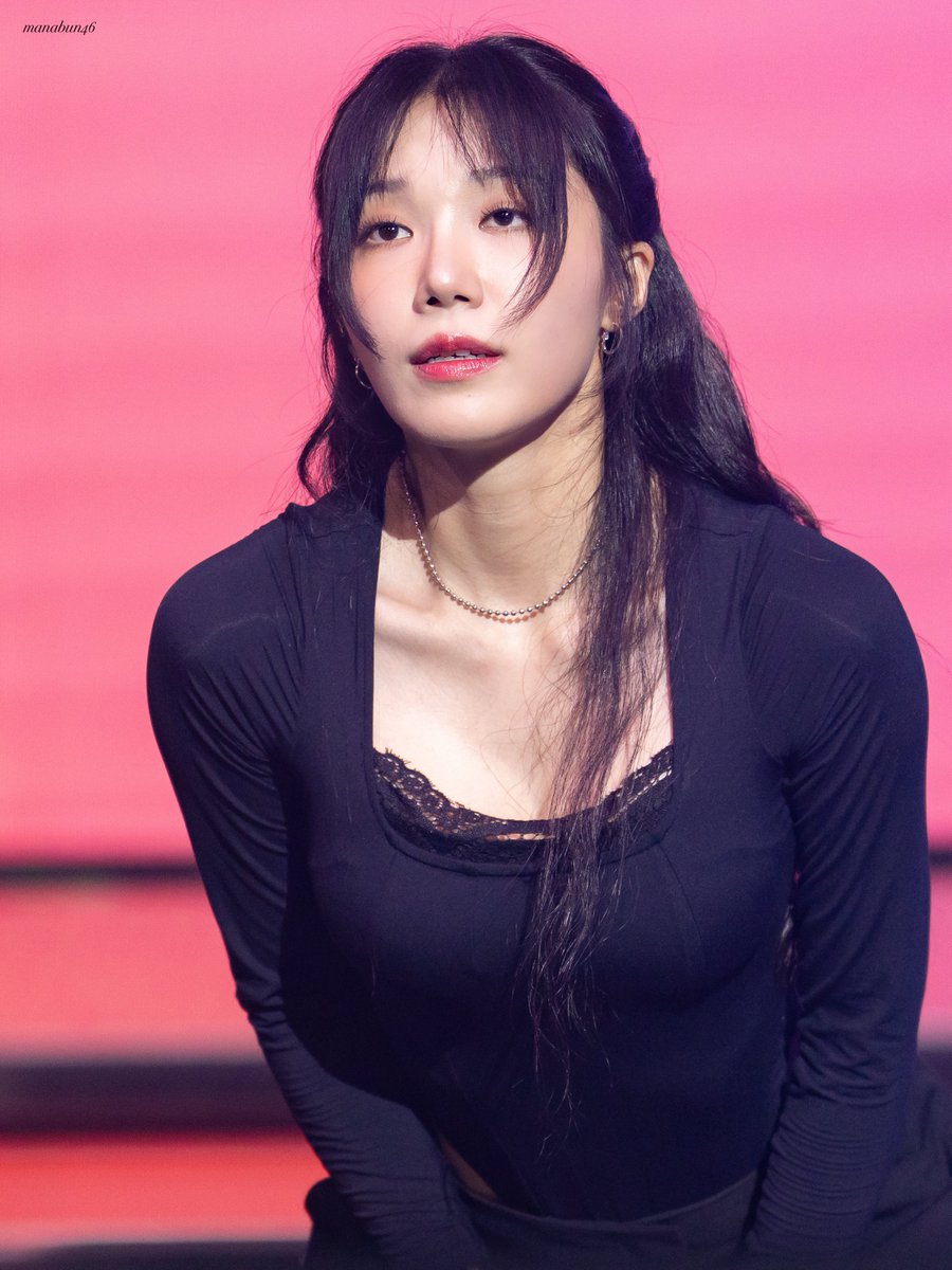 manabun46's tweet photo. 260321 APINK 8th Concert 
The Origin In Macau
ウンジ すきです。
#Apink #정은지 #Eunji @Apinkjej https://t.co/b9FhxibXBR