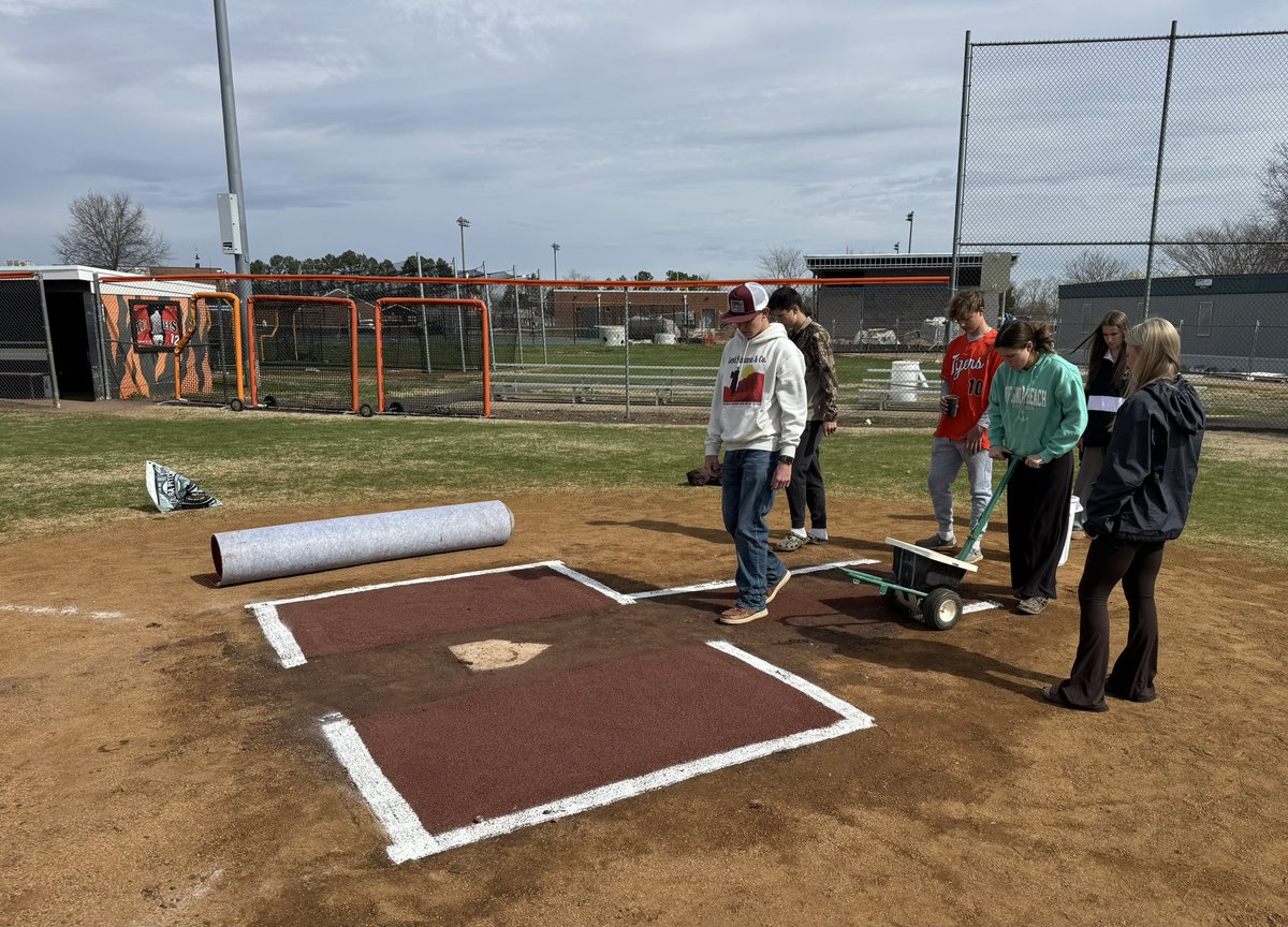 Brentsville Turf Toro Grounds Academy tweet media