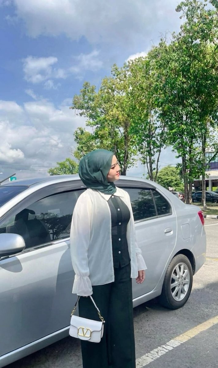 alinnfarr's tweet photo. panass bangett 🥵 https://t.co/UFVO9g5gvu