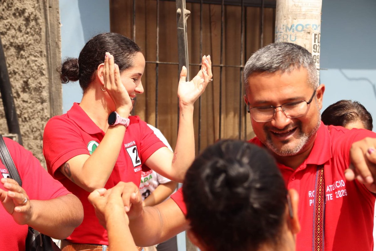 Sigrid Bazán tweet media