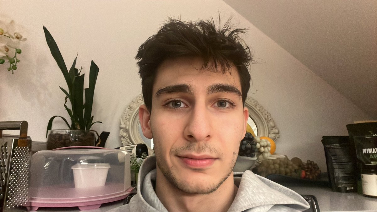 Robin Faraj tweet media