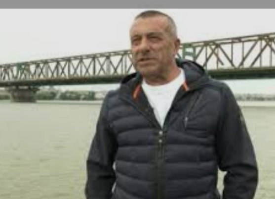 black & white tweet media