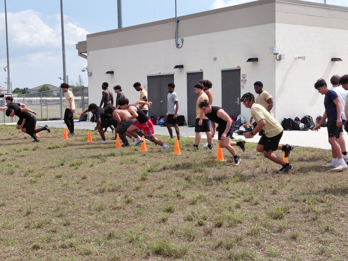 Gateway HS Football tweet media