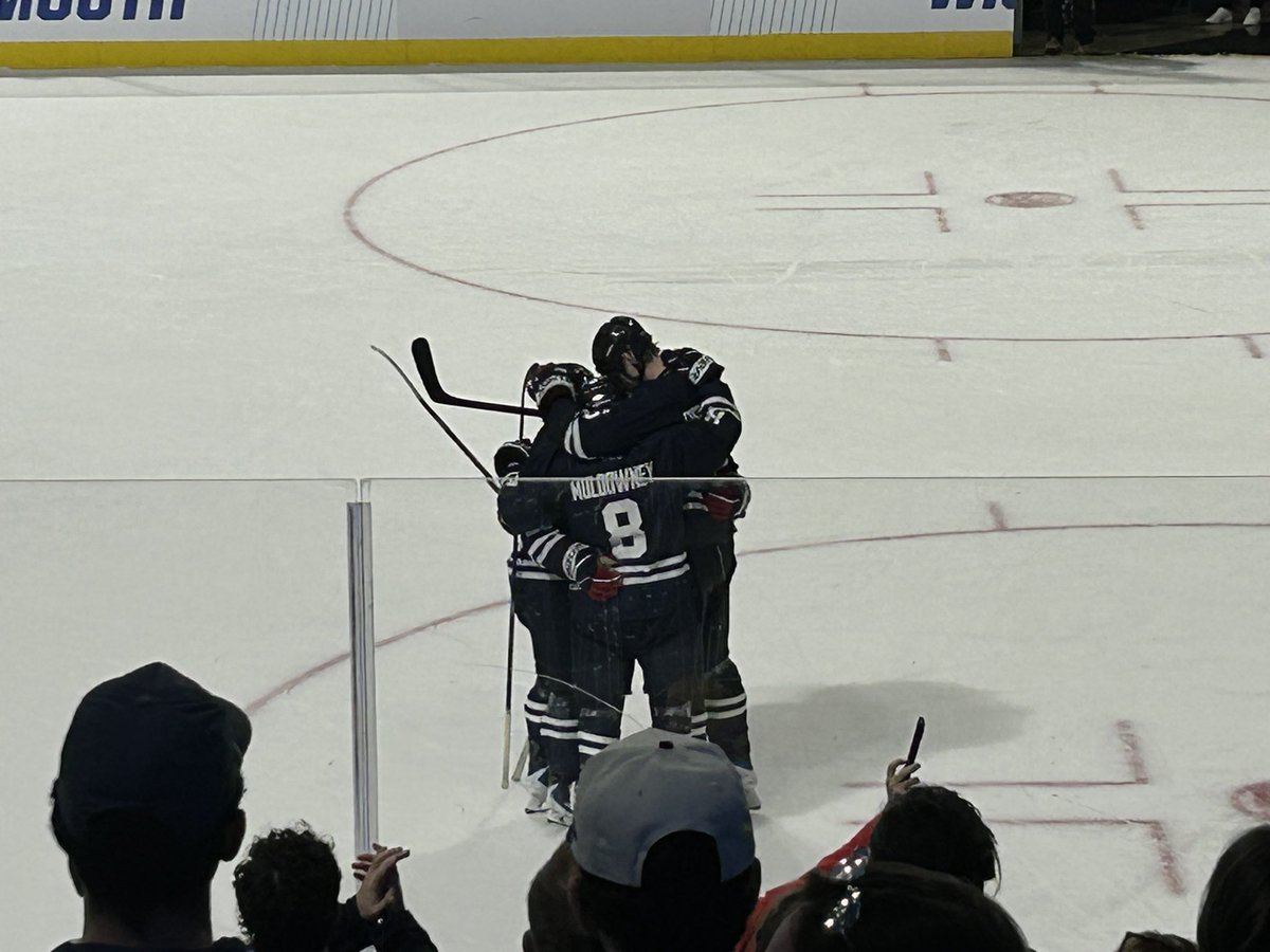 HurleyMania tweet media