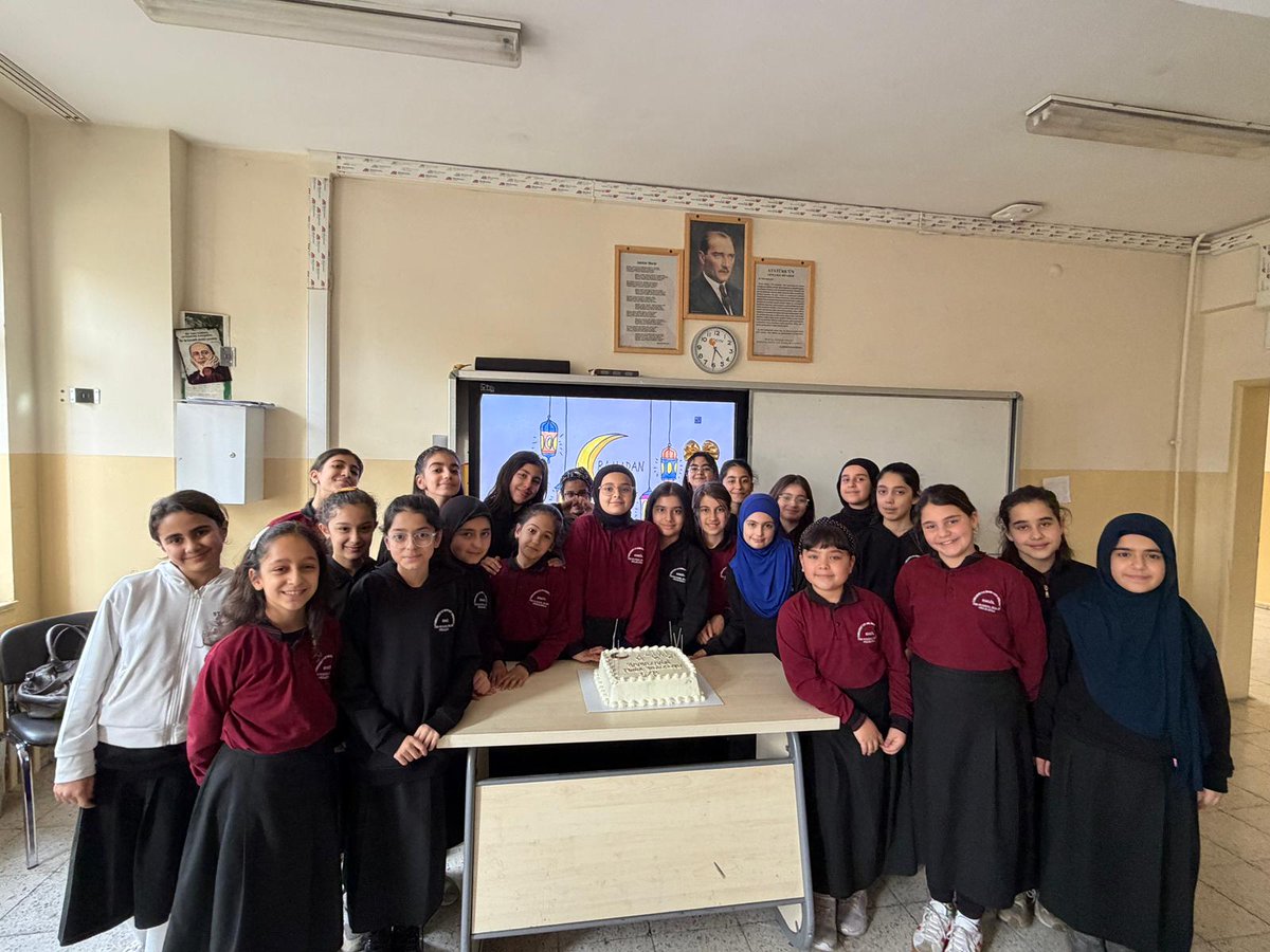 CUMHURİYET KIZ ANADOLU İMAM HATİP LİSESİ tweet media