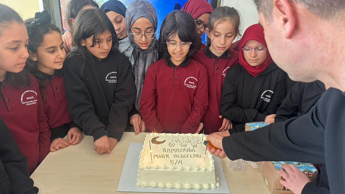 CUMHURİYET KIZ ANADOLU İMAM HATİP LİSESİ tweet media