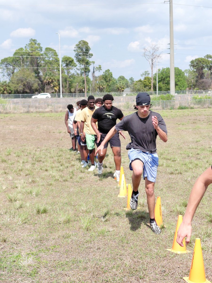 Gateway HS Football tweet media