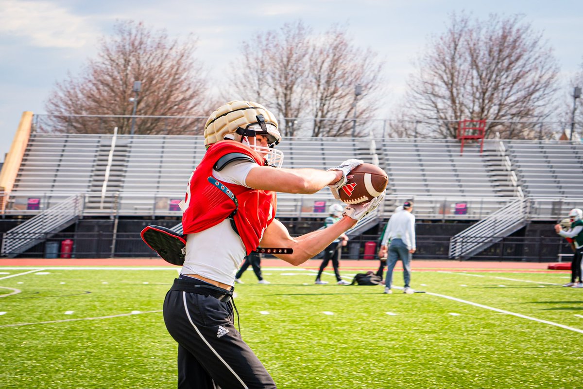 Sacred Heart University Football tweet media
