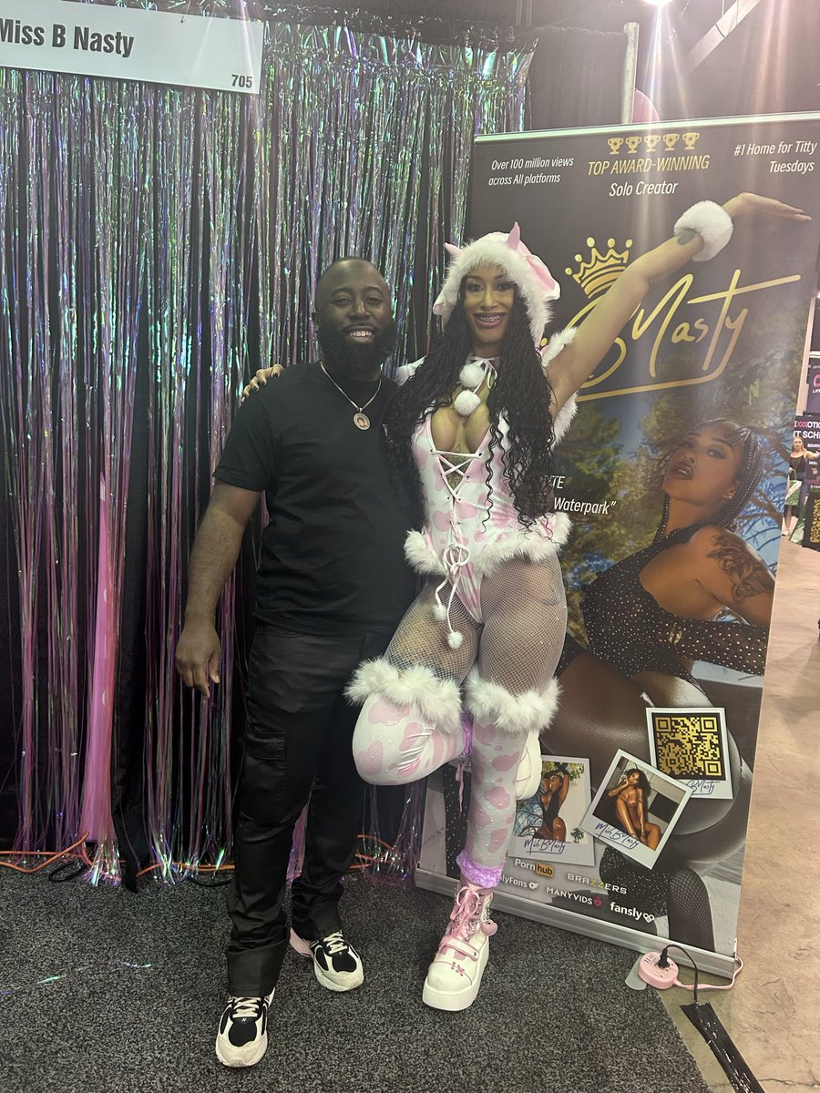 #tbt still one of my favorite pictures 💙 <a href="/MissBNasty/">Miss B. Nasty 👑</a>