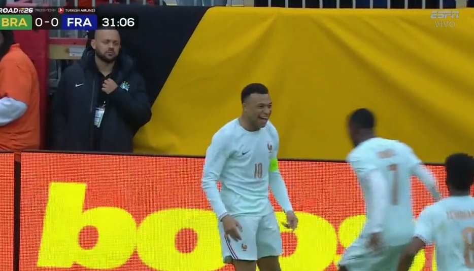 The Touchline | 𝐓 tweet media