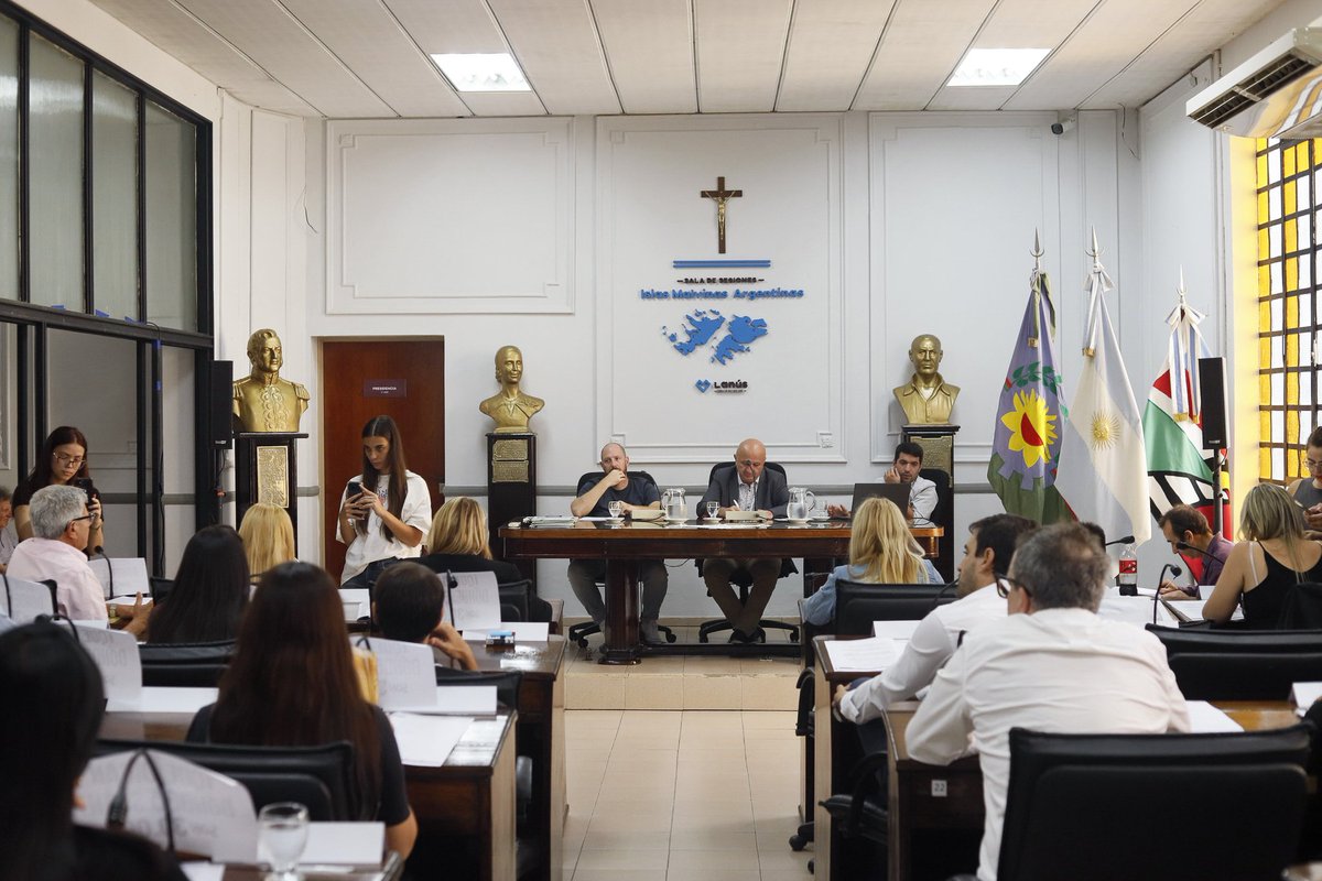 HCD Lanús tweet media