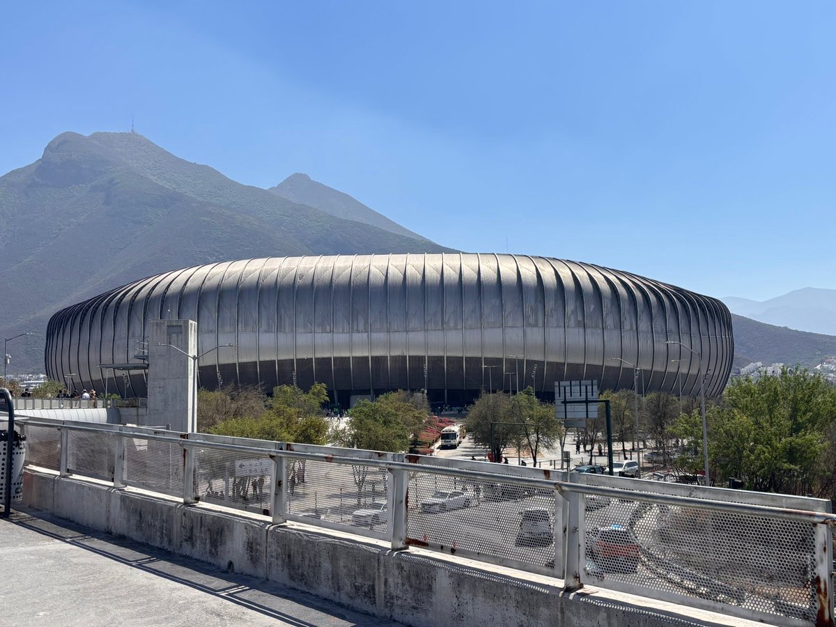 Tottenham Bolivia tweet media