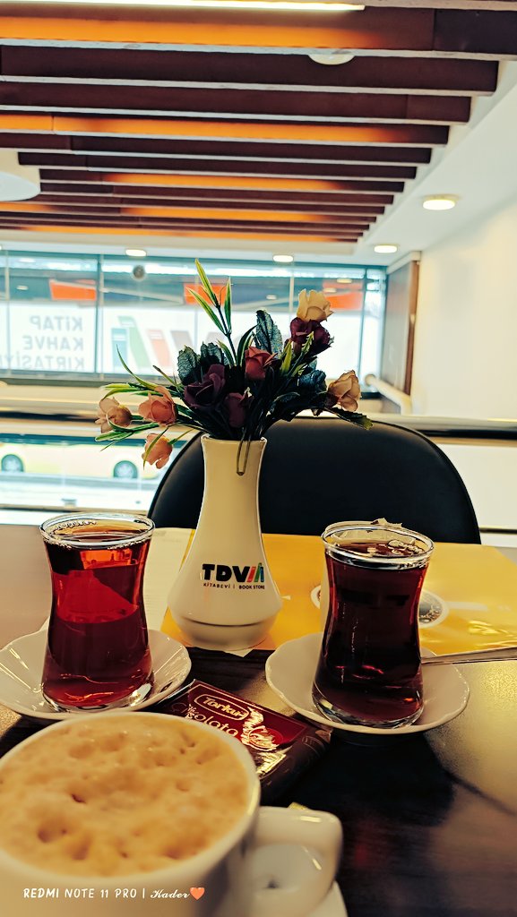 Kader_Akkay's tweet photo. Yormadan, kırmadan, kıymet bilen, vefa gösteren kalpler ne güzel. her şeyin çıkarlar üstüne kurulduğu bir çağda sevginin en çok layık olabilmek için var olduğunu bilmek, hissetmek ne kadar güzel bir nasip.🎀 https://t.co/M69LSH6sSt