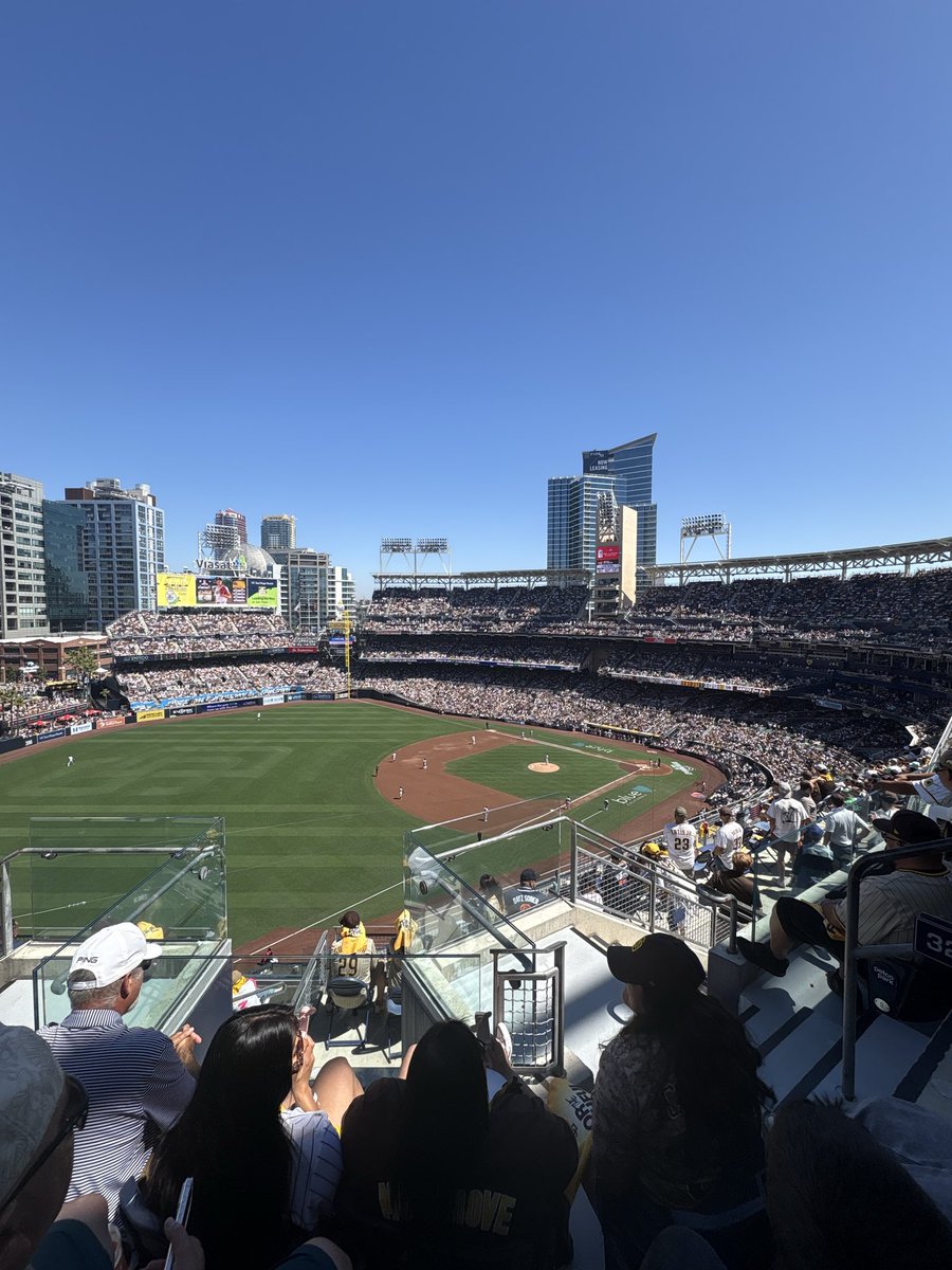 Gwidit619 tweet media