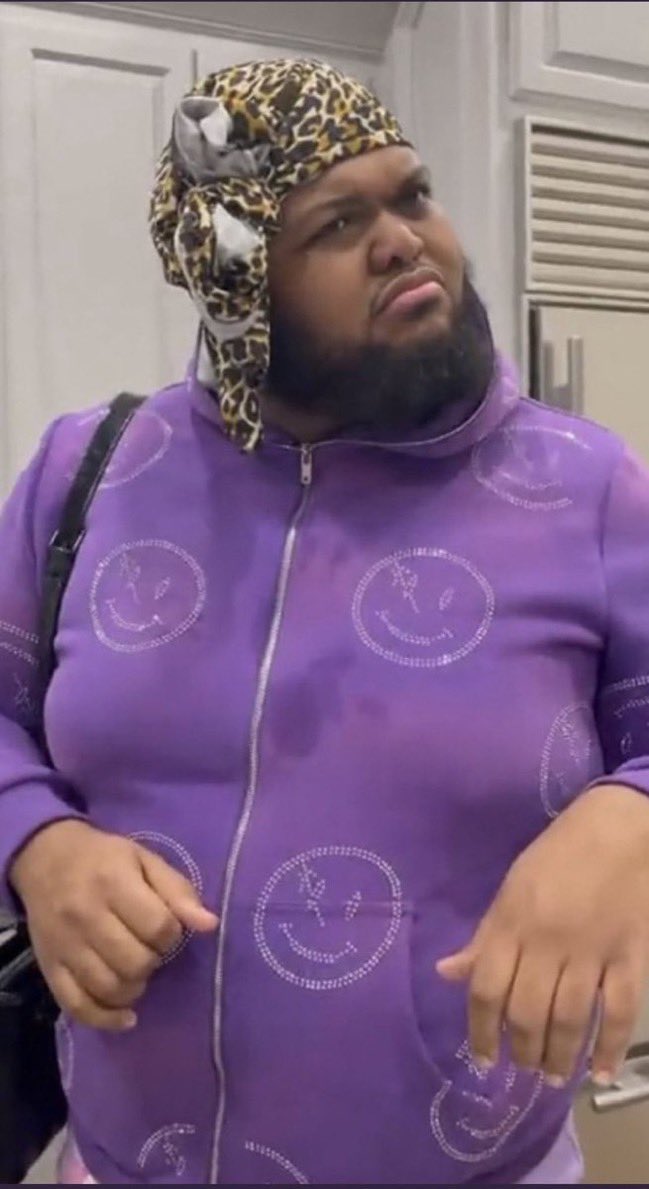 🤷🏾♀️♑🐐😷😈🥳🥰💜💋 tweet media