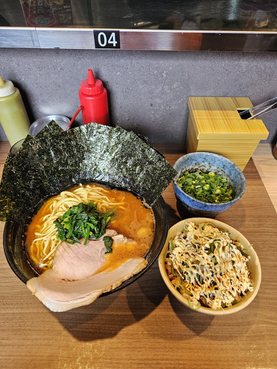 鶏油🐔大好きニキ tweet media