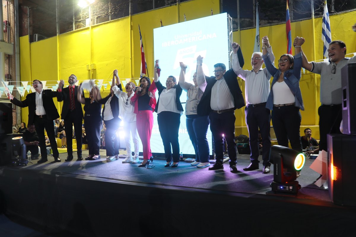 unibepy's tweet image. Ayer vivimos una jornada inolvidable recibiendo a nuestros nuevos ingresantes. Ver sus caras de emoción y curiosidad nos llena de energía para este año que comienza. 🚀
¡El camino a convertirse en los profesionales que sueñan empieza hoy!
#UnibePy #BienvenidosUNIBE #Ingresantes