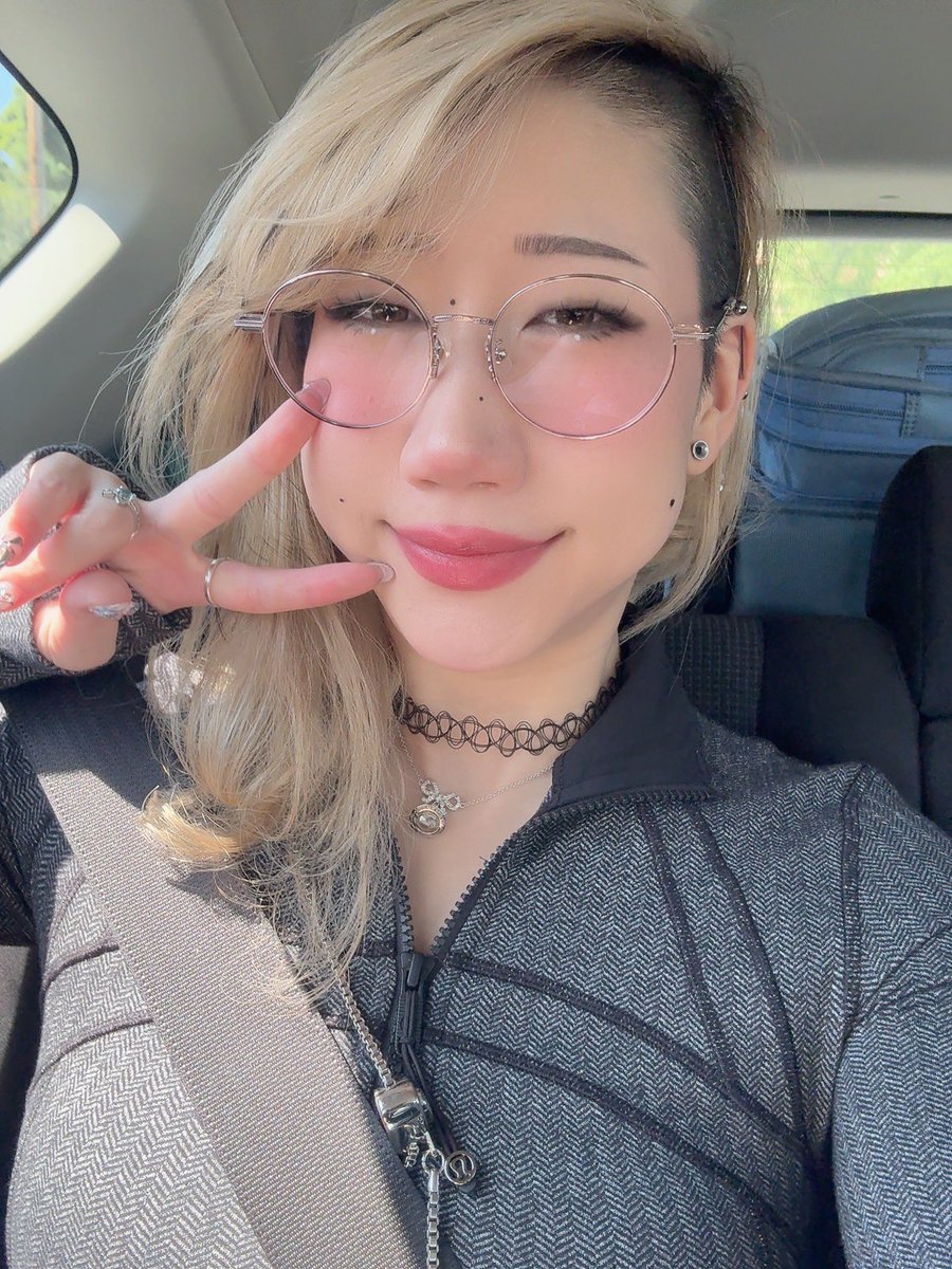 Dani (new) 🦕💦 Drawn to Dawn tweet media