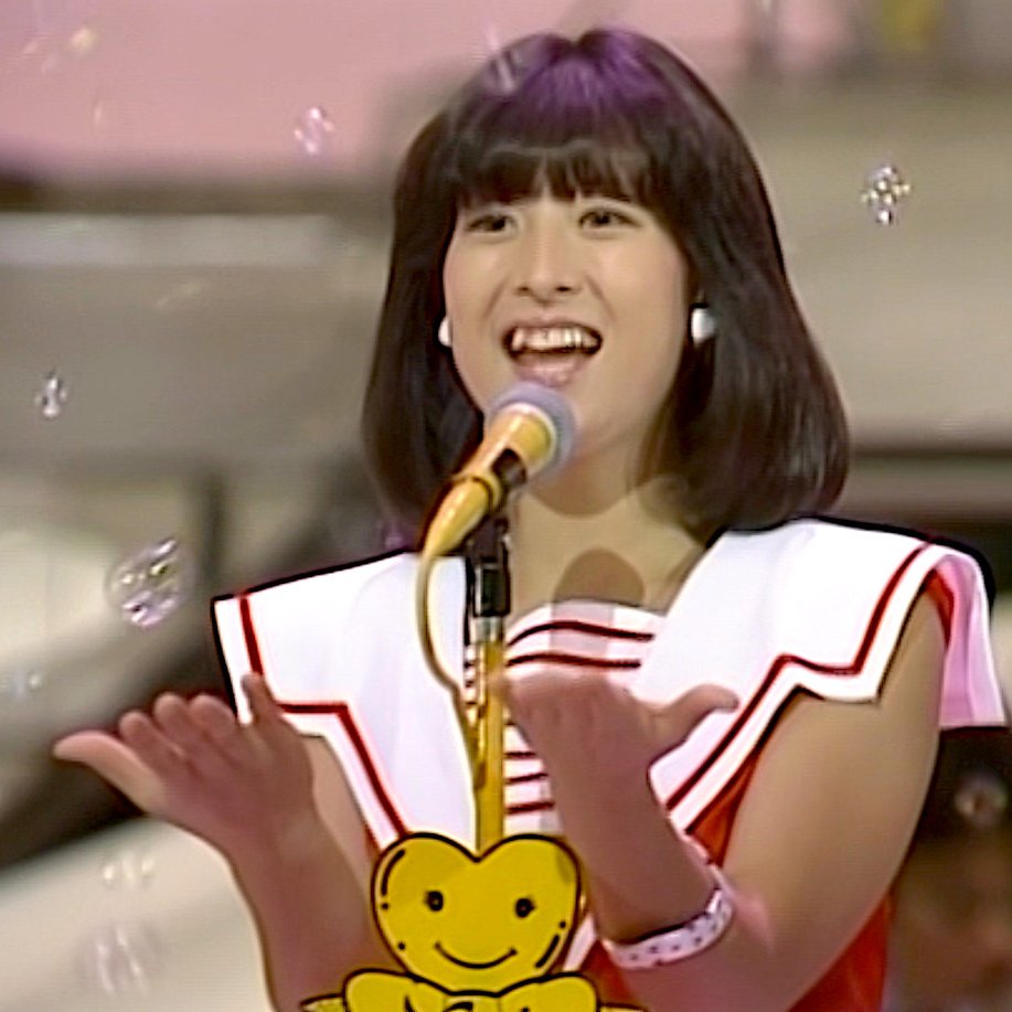 なつひろ tweet media