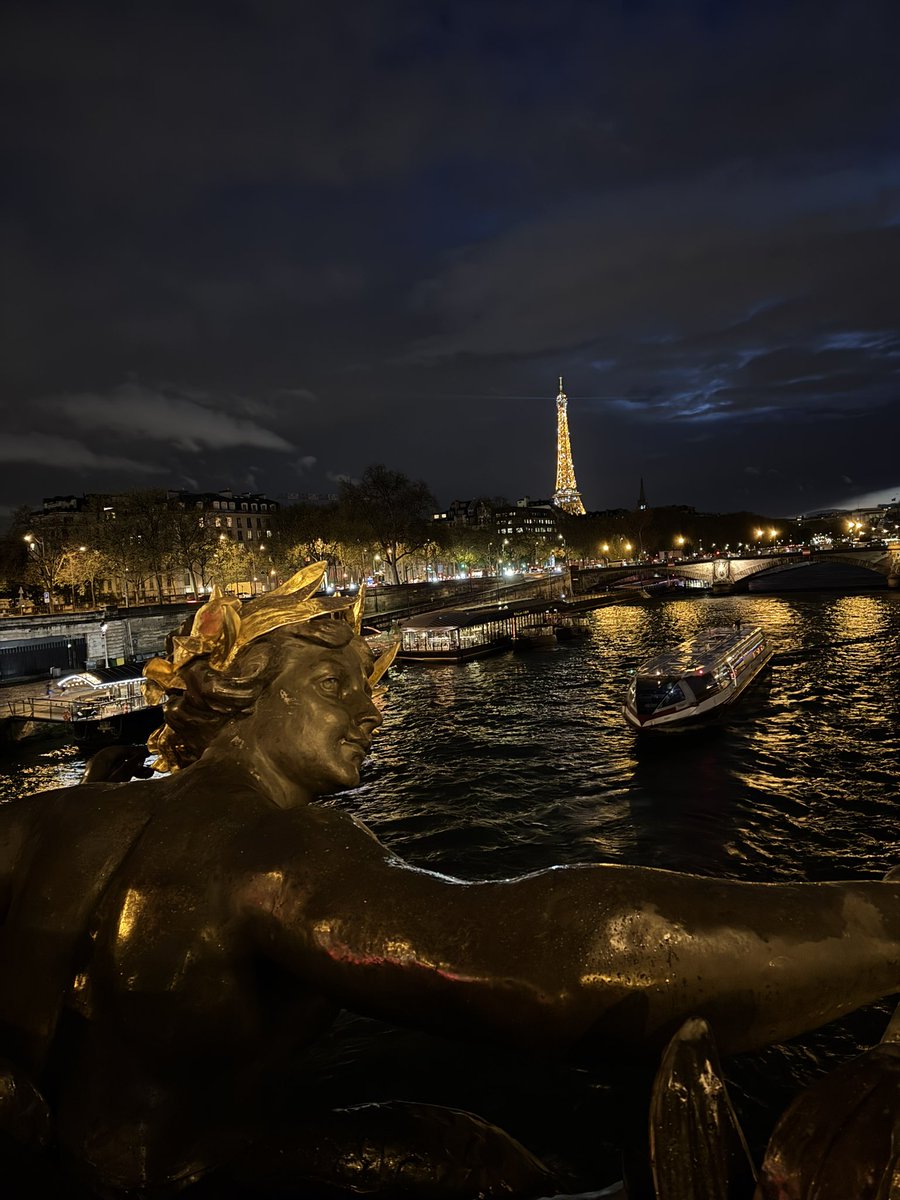 Adl⚡️ tweet media