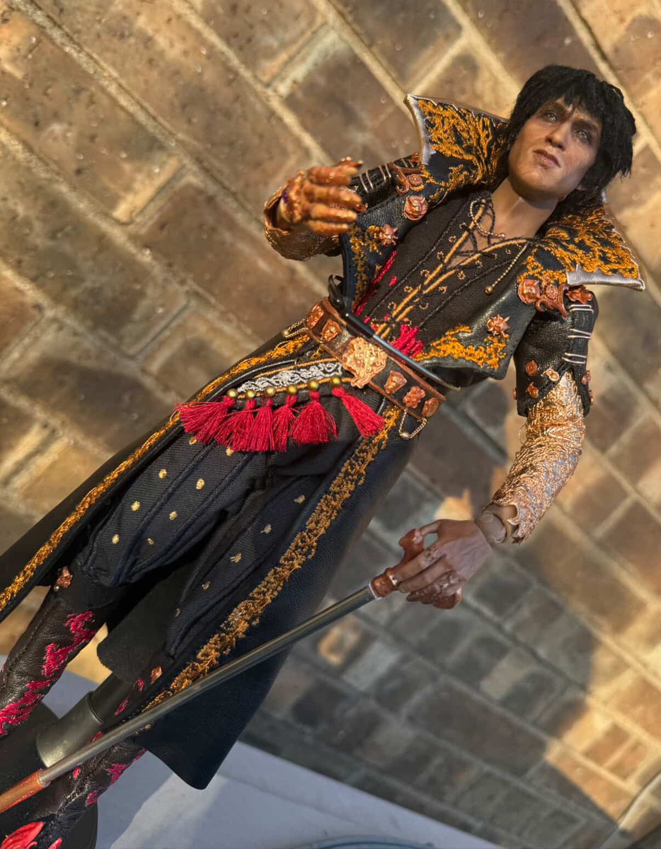 Ainaven Cosplay tweet media