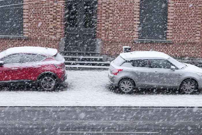 Meteovilles's tweet image. 🌨️ Les #giboulées ont concerné la France ces mercredi 25 et jeudi 26 mars 2026. La #neige s'est invitée dans plusieurs régions, blanchissant parfois les sols. Images dans notre article ➡️ meteo-villes.com/actualites/les…