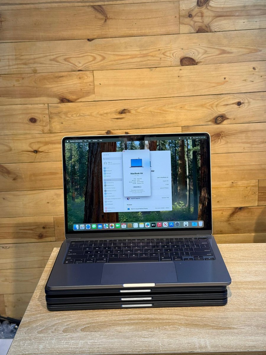 Skylark's Place Gadgets 💉📱 tweet media