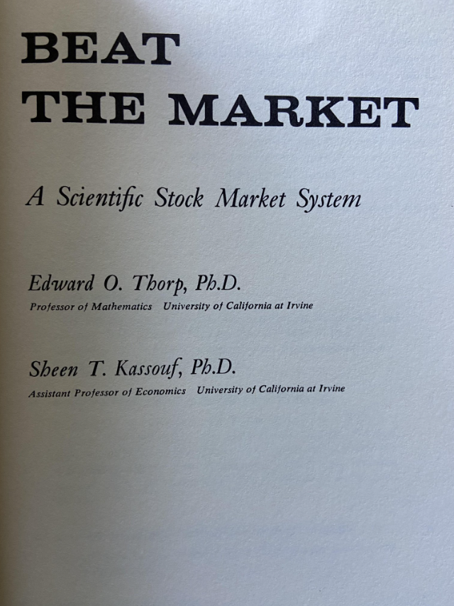 HiddenMonopoly's tweet photo. Apart from being a professional investor, I also like to collect (old) investment books.

This one is special.

1st Edition (1967) "Beat the Market" by Edward Thorp  

One of the most influential books of all time on Wall Street, whose methods launched “the quant” revolution. https://t.co/o0itdWeSG2
