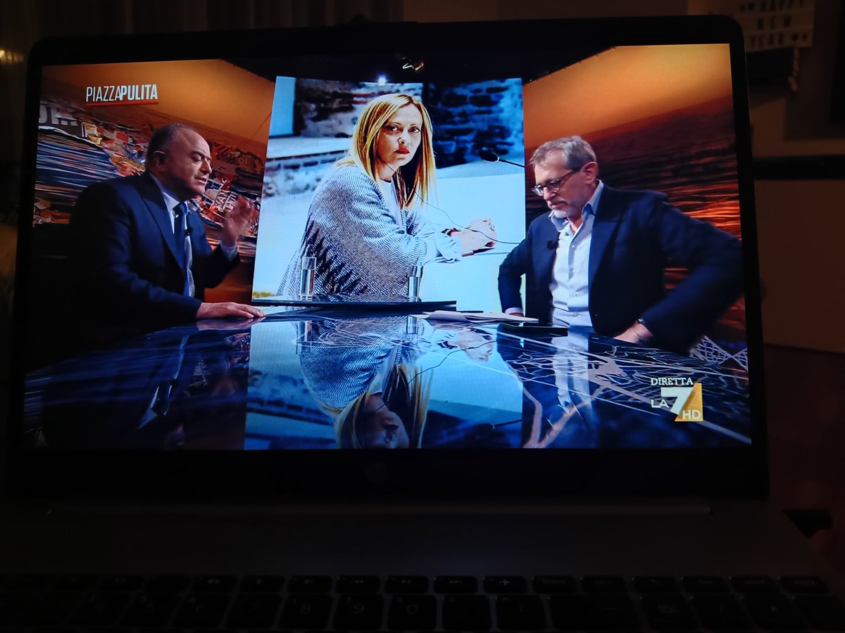 CosimoFra70's tweet photo. #piazzapulita #gratteri https://t.co/BLul1jlabI
