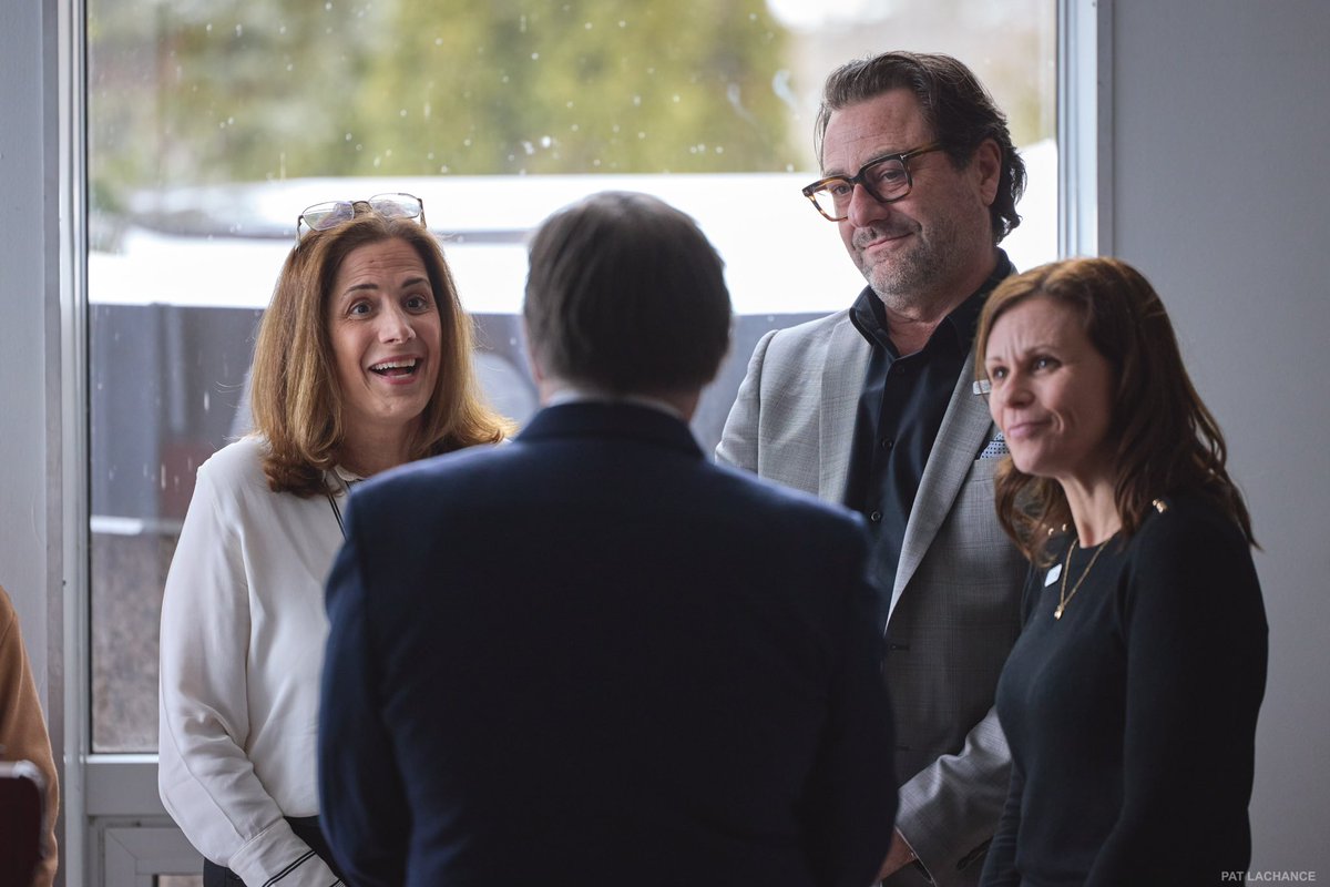 francoislegault's tweet photo. Un beau jour pour l’éducation dans L’Assomption! Aujourd’hui, on annonce la construction d’un nouveau centre de formation générale des adultes, qui pourra accueillir jusqu’à 725 personnes et permettra de libérer de l’espace à l’école Jean-Baptiste-Meilleur pour près de 640 jeunes. Les élèves pourront y compléter leurs études secondaires, et d’autres vont y apprendre le français.

Un projet qui ouvre un champ d’opportunités pour tous ceux qui persévèrent!
Merci aux enseignants et aux enseignantes pour votre travail auprès des élèves.
