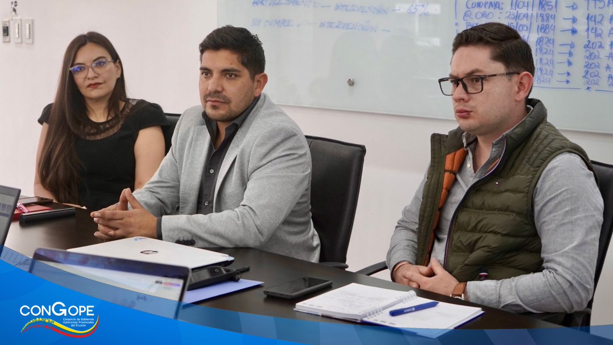 CongopeEcuador's tweet image. Fortalecemos la gestión provincial articulando con la academia.🙌Avanzamos en la construcción de espacios junto al Instituto Iberoamericano de Capacitaciones para potenciar las capacidades técnicas de los GAD provinciales.🇪🇨✨

#CONGOPE #GestiónProvincial #Capacitación