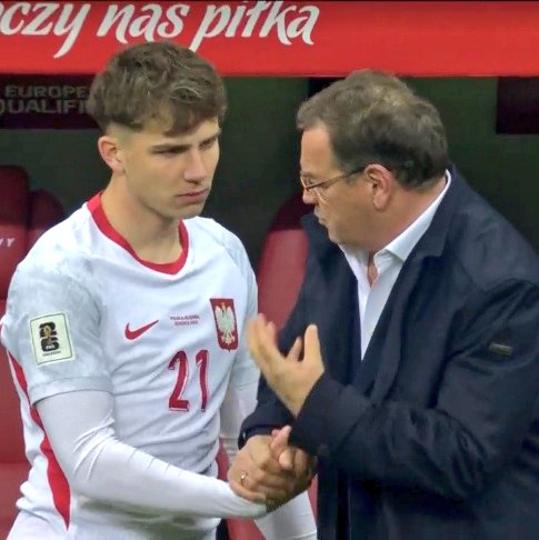 𝘽𝙖𝙧𝙩𝙤 tweet media