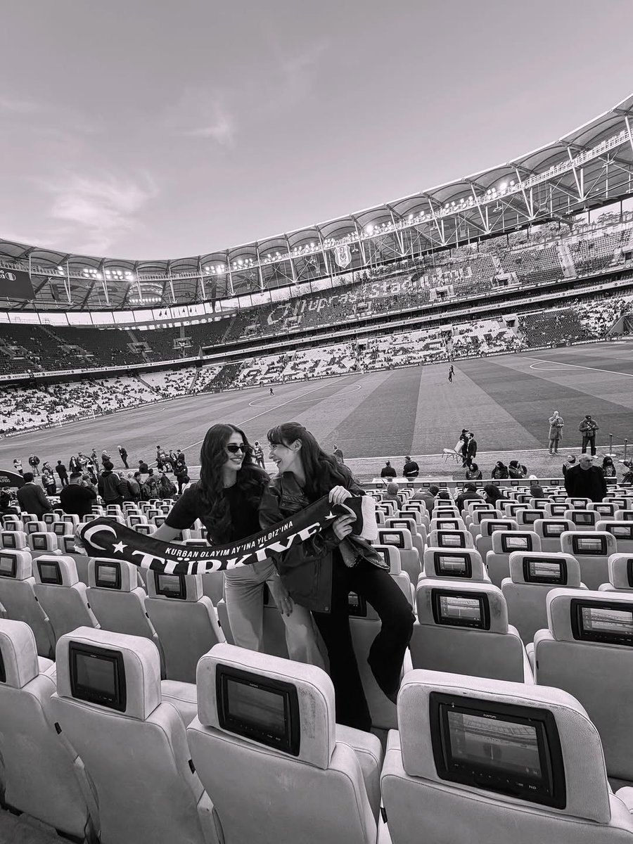 ayisigii24's tweet photo. Kızlarımın güzelliği ❤
#haznaz https://t.co/ceza3aIBWh