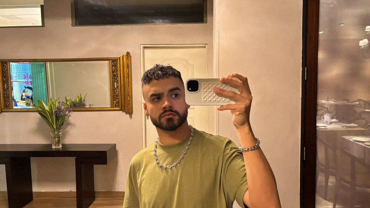 feh ᵐᵃʸʰᵉᵐ tweet media