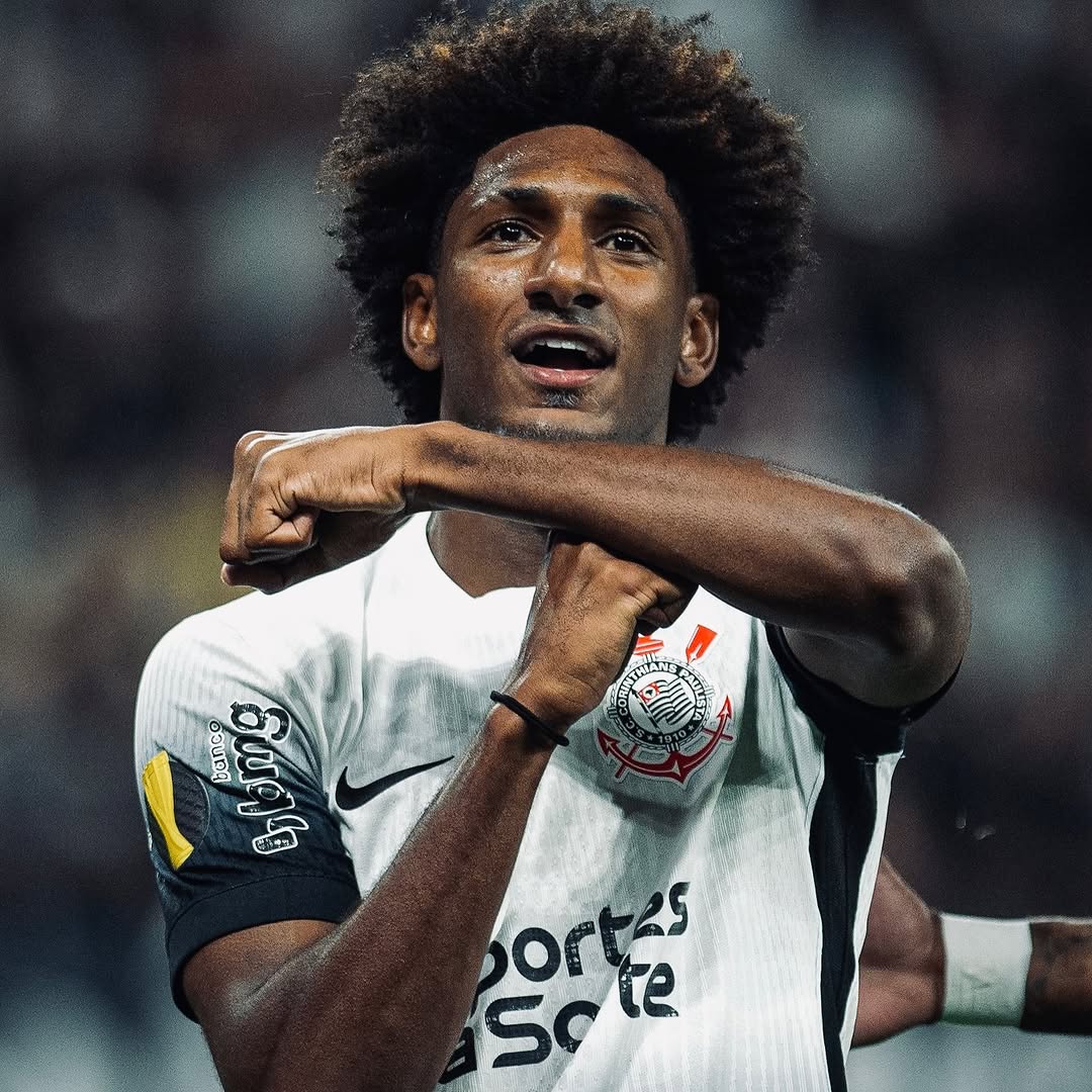 Cortinas ao Contrário tweet media