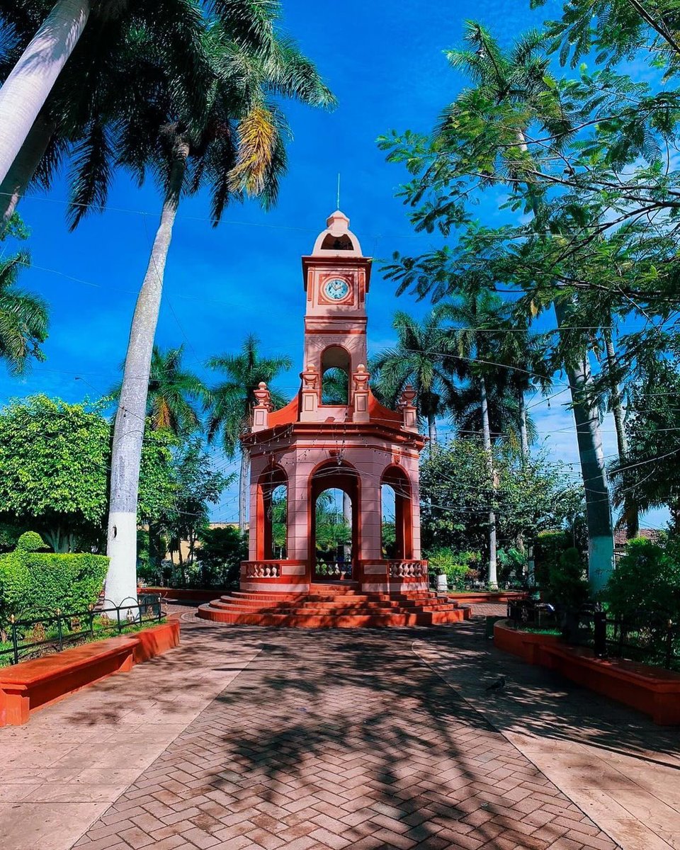 Frikitona 🇸🇻🇲🇽🏳️‍🌈 tweet media