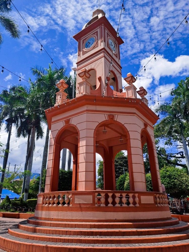 Frikitona 🇸🇻🇲🇽🏳️‍🌈 tweet media