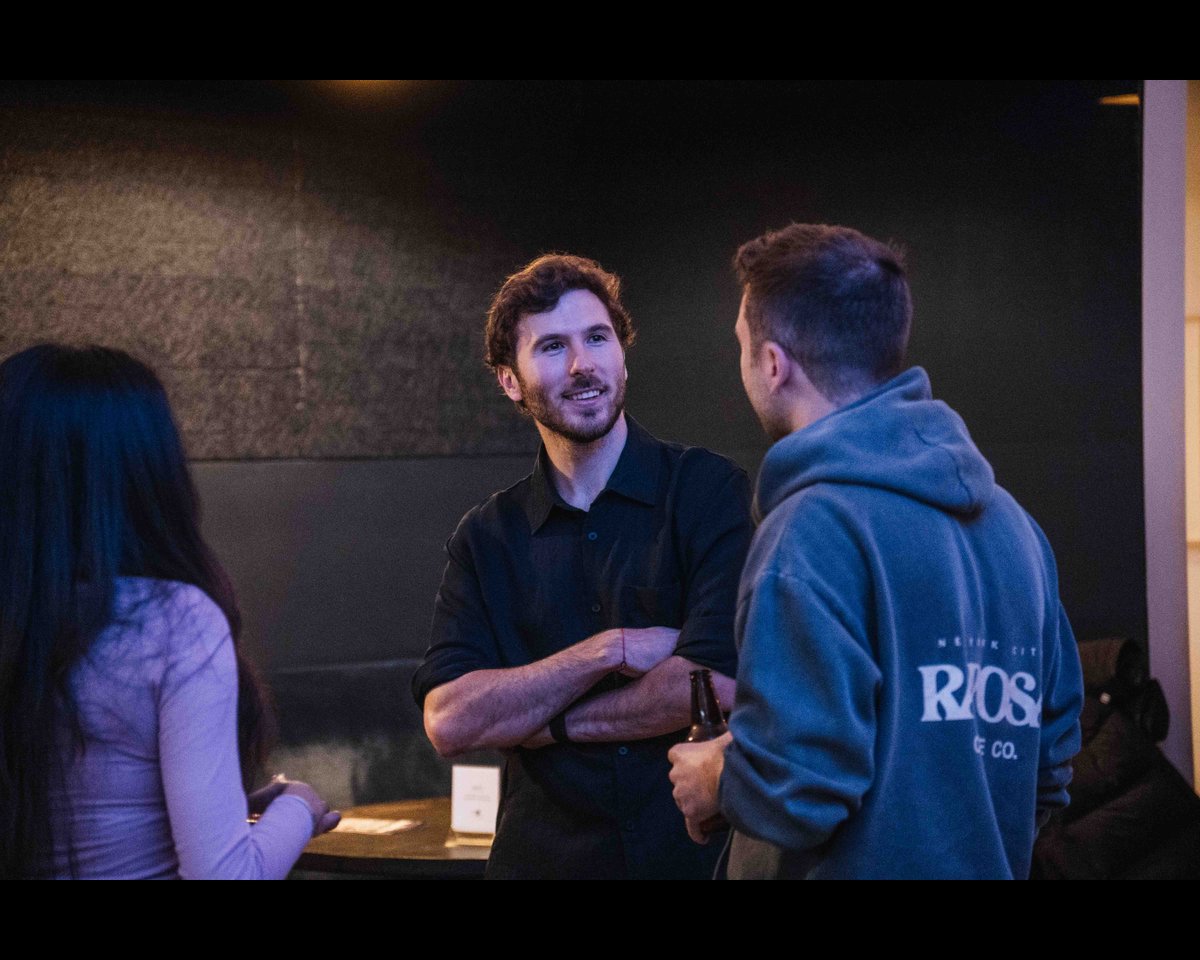 ddcaridi's tweet photo. Had the chance to speak at the last @TheShortlistNYC event hosted by @andruyeung along with 5 other NYC founders.

What an awesome event. 

Highly recommend joining if you have the chance to attend one of these. https://t.co/Xfy4ttk8nN
