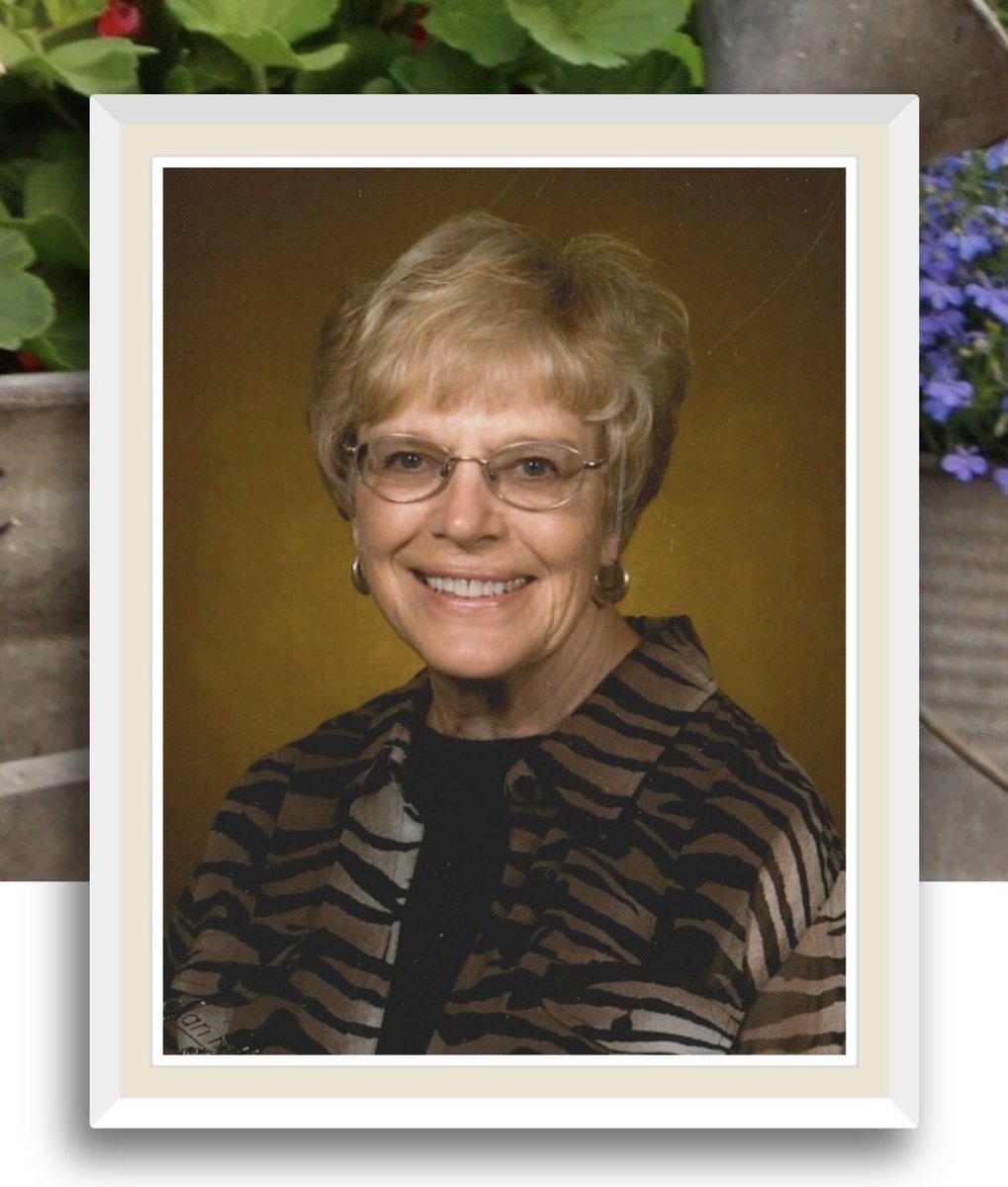 UWECMBB's tweet photo. Our Blugold Basketball family mourns the loss of Gloria Anderson, beloved wife of legendary Blugold Basketball coach, Ken Anderson…(cont.) https://t.co/gbuUJxkpA6