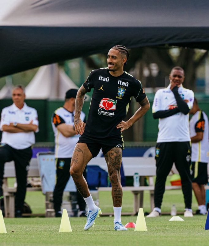 عمرو tweet media