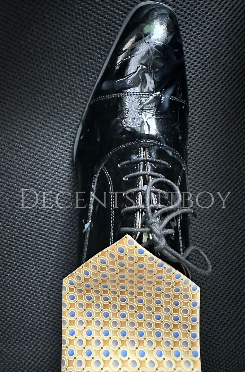 Decentsuitboy tweet media