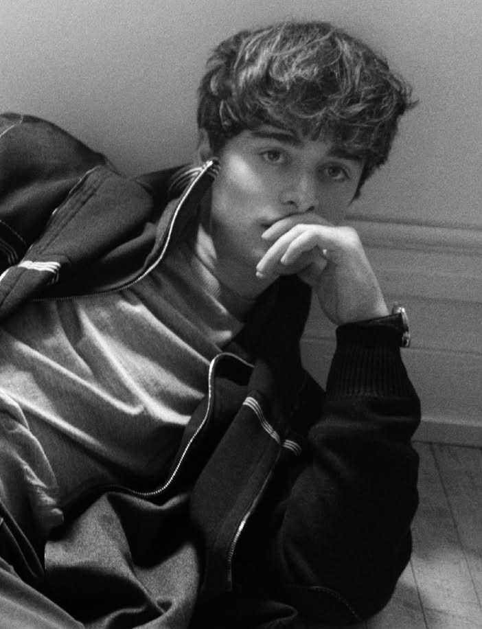 noahthinker •♡• Lou tweet media