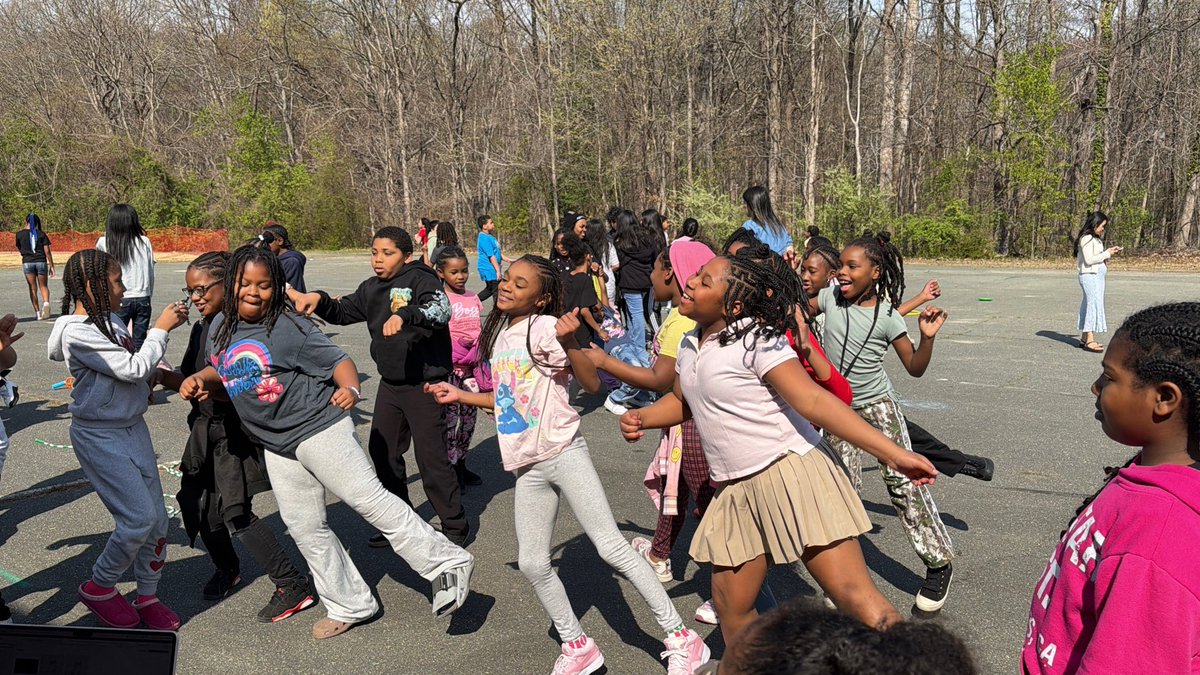 LaburnumES tweet media