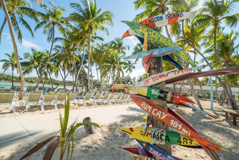 Sailing the Caribbean with Celebrity Cruises means waking up to vibrant destinations like Nassau and soaking in the beauty of places like Blue Lagoon Island, soft sands, turquoise seas, and total relaxation.
I’m here to plan your perfect Caribbean escape. 🛳️💙