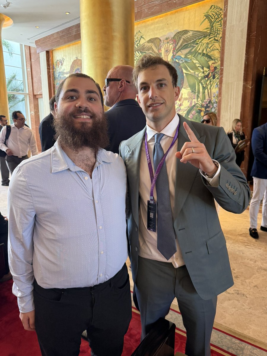 Yossi Farro tweet media