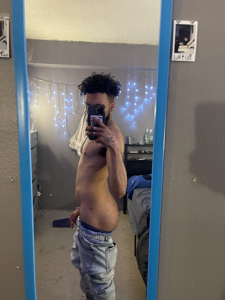 bbyboi 🧛🏼 tweet media