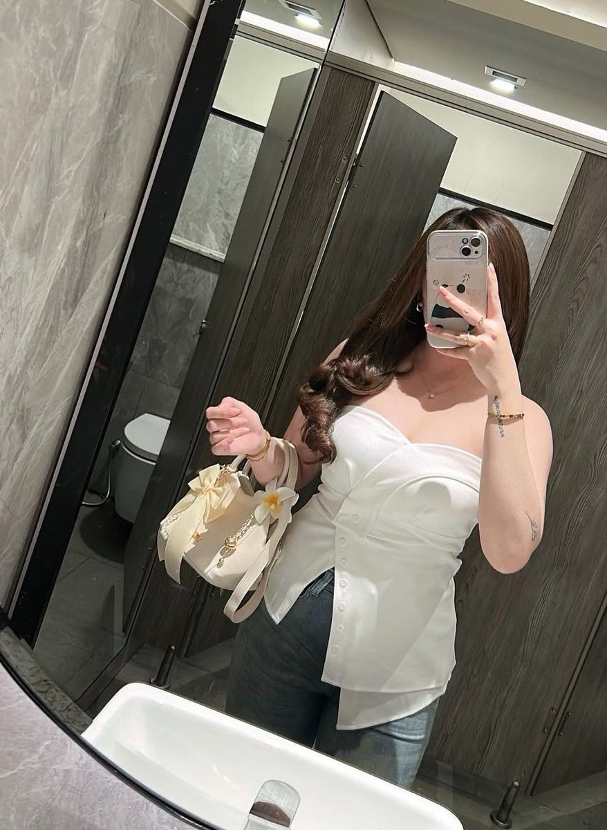 Alla2Mahaa's tweet photo. Hallo aku available hari ini ya!
(Khusus yg sudah sedia room) 🏨

#openbokupang #bokupang #availkupang https://t.co/M7f1MdOqlN